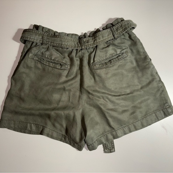 R & W Olive Women's Cargo Shorts with Belt - Picture 2 of 4